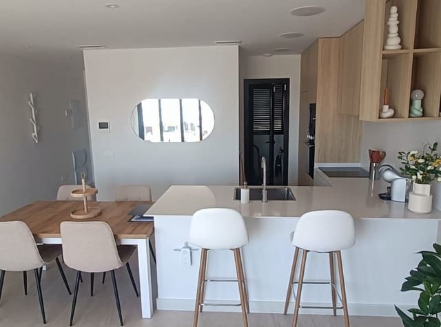 2 bedroom Apartment for rent in Los Balcones - Los Altos, Torrevieja with pool garage - € 1,500 (Ref: 9097783)