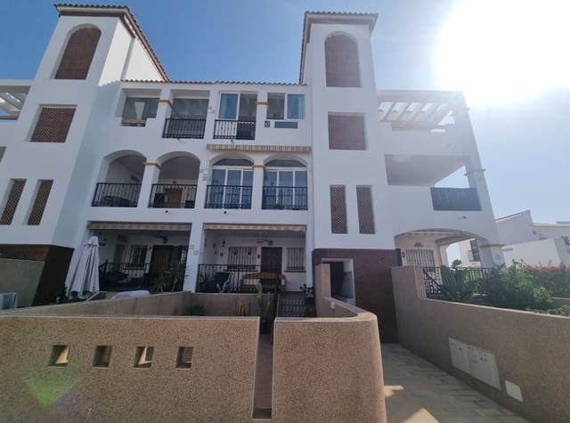 2 makuuhuone Huoneisto vuokrattavana paikassa Punta Prima, Orihuela mukana uima-altaan - 900 € (Ref: 9097784)