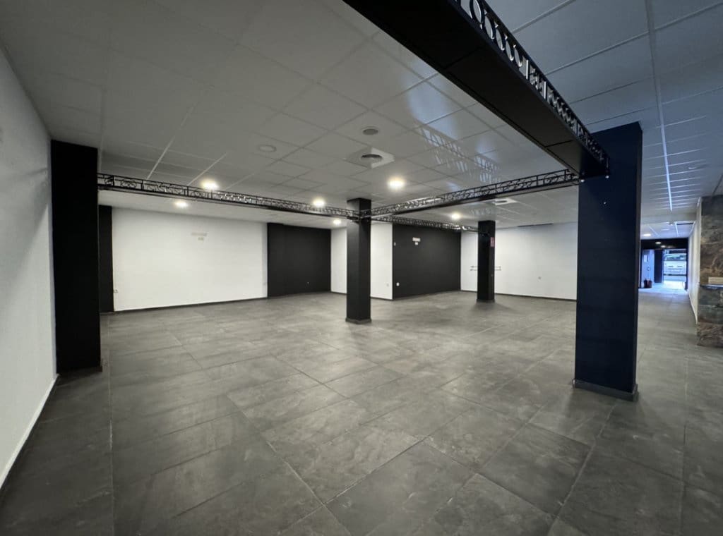 1 soveværelse Erhverv til salg i Torrevieja - € 410.000 (Ref: 9097810)