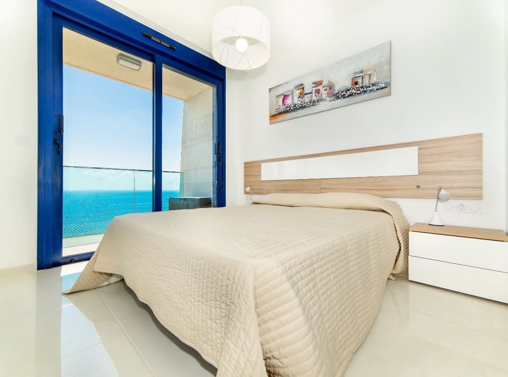 2 soverom Leilighet til leie i Orihuela Costa med svømmebasseng garasje - € 1 800 (Ref: 9097811)
