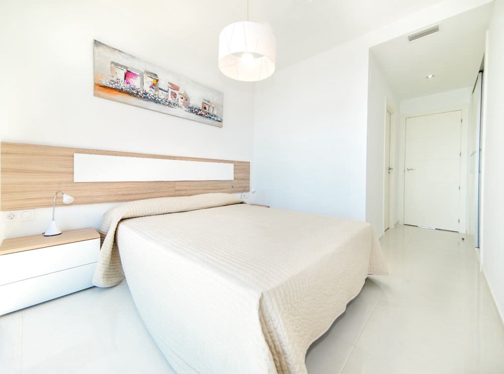2 soverom Leilighet til leie i Orihuela Costa med svømmebasseng garasje - € 1 800 (Ref: 9097811)