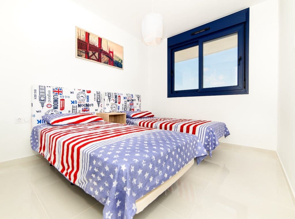 2 soverom Leilighet til leie i Orihuela Costa med svømmebasseng garasje - € 1 800 (Ref: 9097811)
