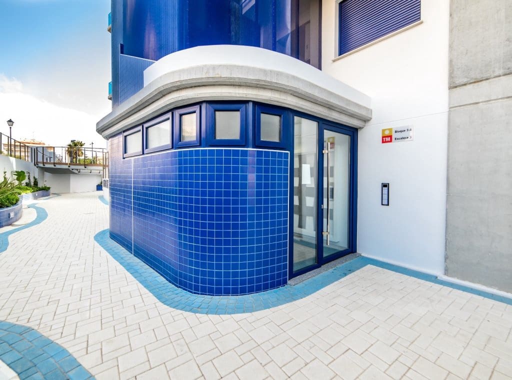 2 soverom Leilighet til leie i Orihuela Costa med svømmebasseng garasje - € 1 800 (Ref: 9097811)