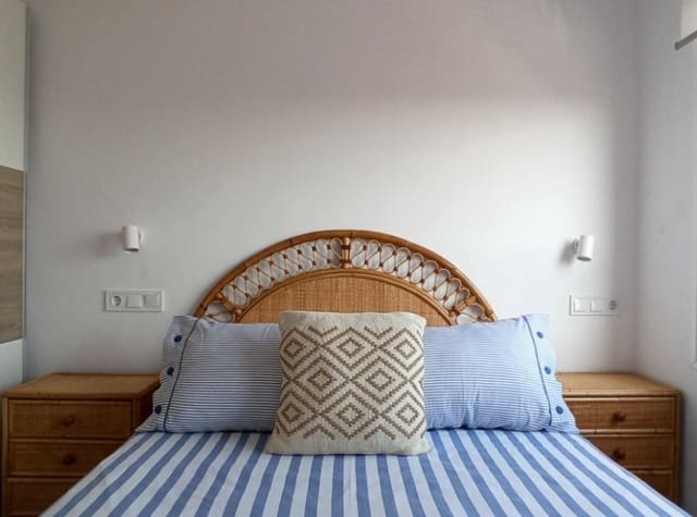 2 bedroom Apartment for rent in Torre de la Horadada, Pilar de la Horadada - € 1,000 (Ref: 9097812)