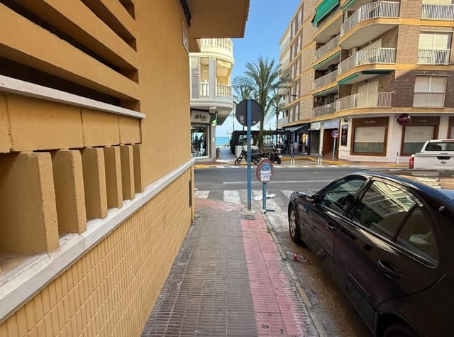 Appartement de 2 chambres à louer à Centro, Torrevieja - 900 € (Ref: 9101840)