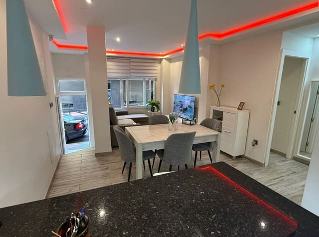 Appartement de 2 chambres à louer à Centro, Torrevieja - 900 € (Ref: 9101840)