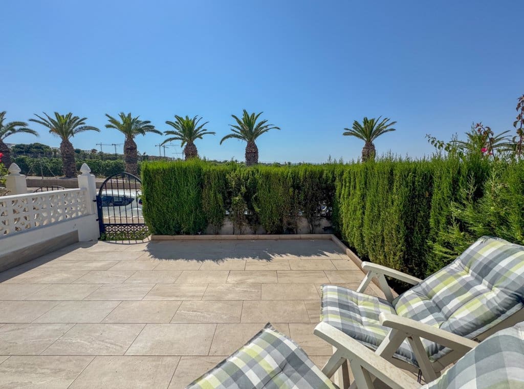 1 makuuhuone Omakotitalo vuokrattavana paikassa Torrevieja mukana uima-altaan - 680 € (Ref: 9106213)