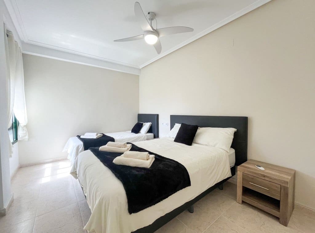 2 soverom Leilighet til leie i Orihuela med svømmebasseng - € 900 (Ref: 9108309)