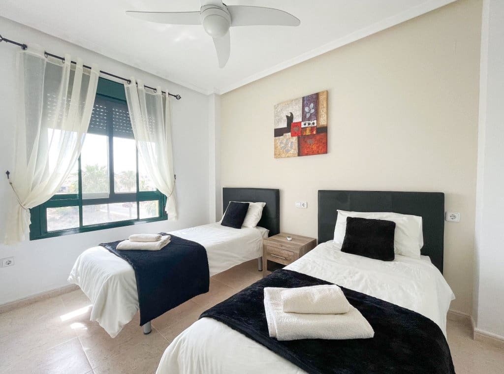 2 soverom Leilighet til leie i Orihuela med svømmebasseng - € 900 (Ref: 9108309)