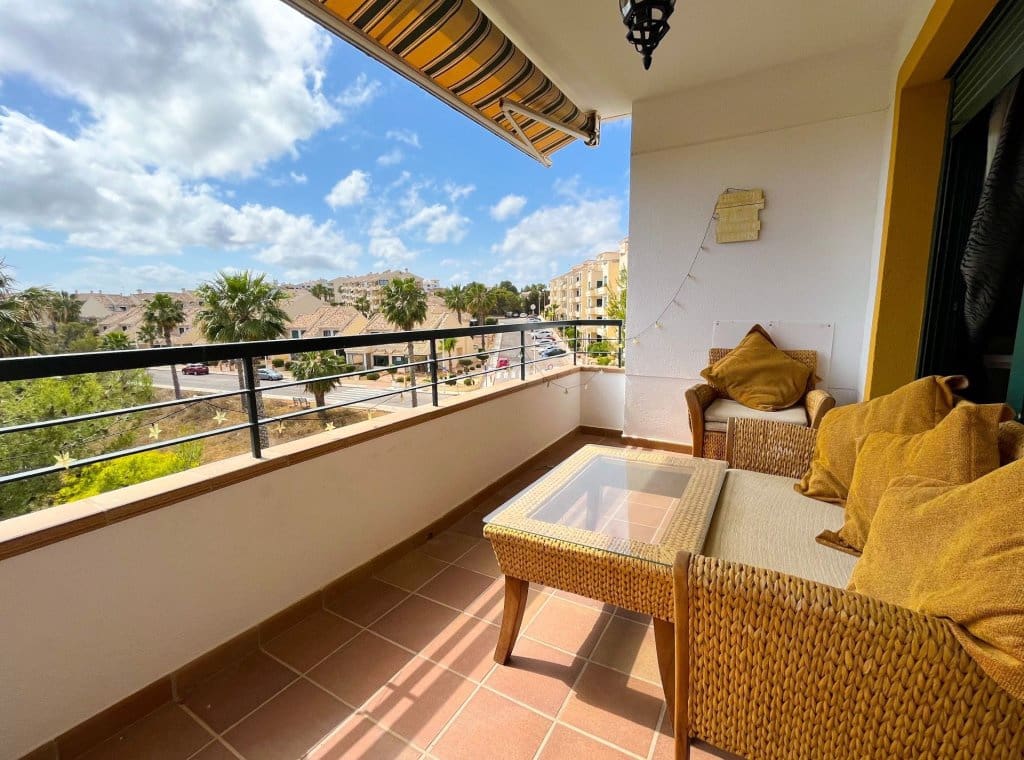 2 slaapkamer Flat te huur in Orihuela met zwembad - € 950 (Ref: 9108309)