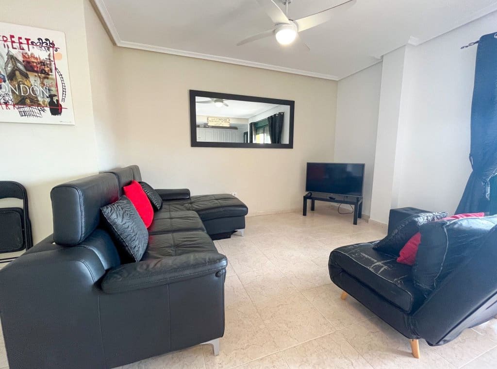 2 soverom Leilighet til leie i Orihuela med svømmebasseng - € 900 (Ref: 9108309)