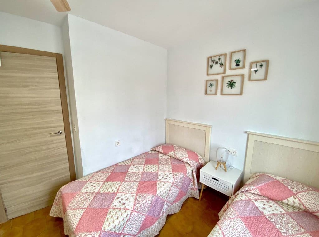 2 quarto Casa em Banda para arrendar em Orihuela - 850 € (Ref: 9115636)