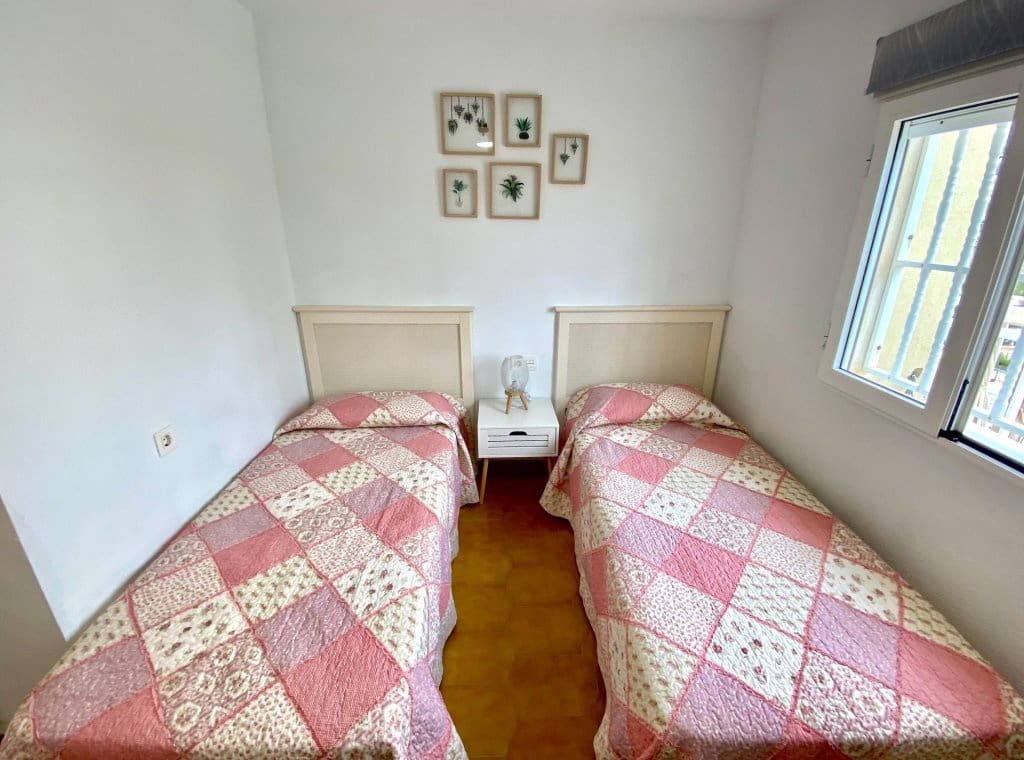 2 quarto Casa em Banda para arrendar em Orihuela - 850 € (Ref: 9115636)