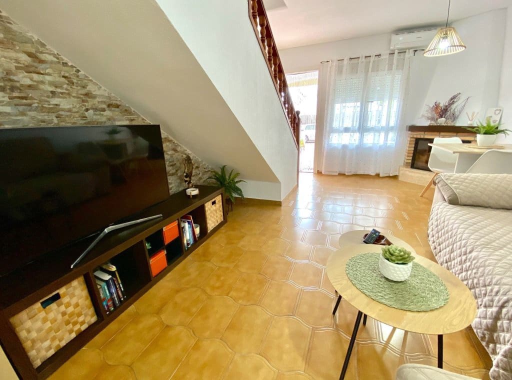 2 quarto Casa em Banda para arrendar em Orihuela - 850 € (Ref: 9115636)