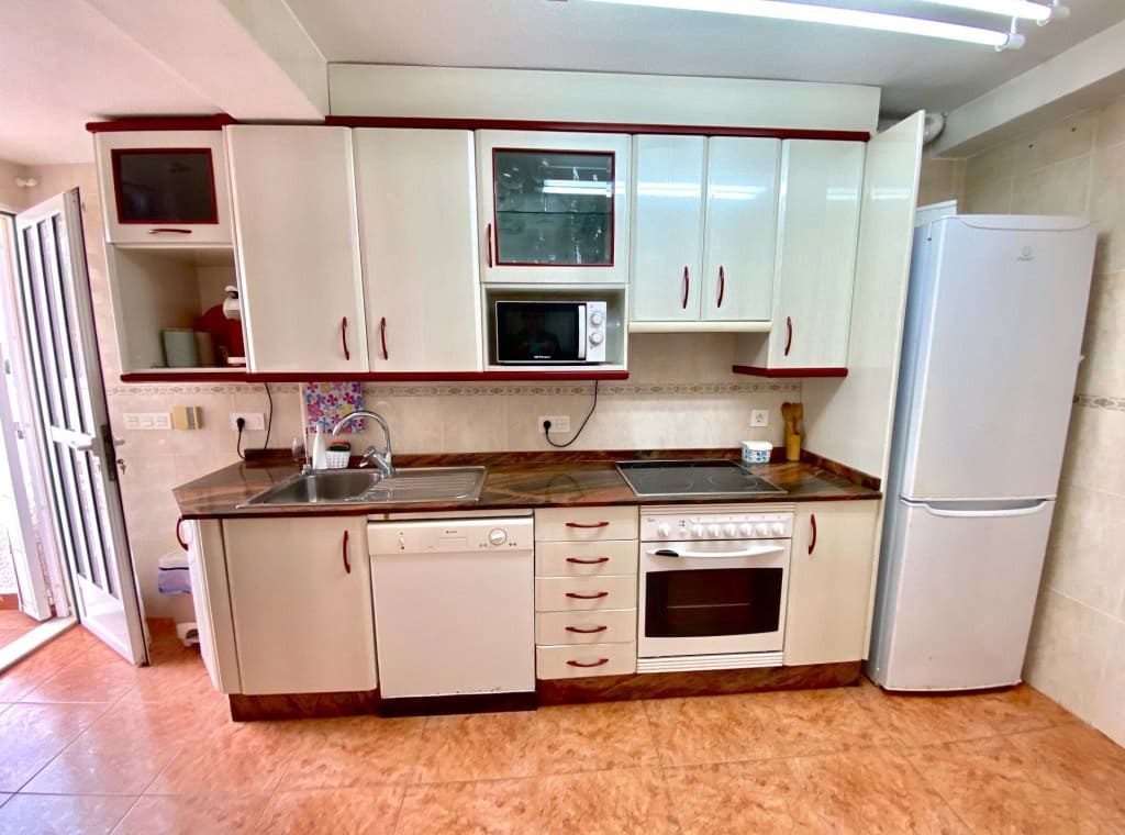 2 quarto Casa em Banda para arrendar em Orihuela - 850 € (Ref: 9115636)