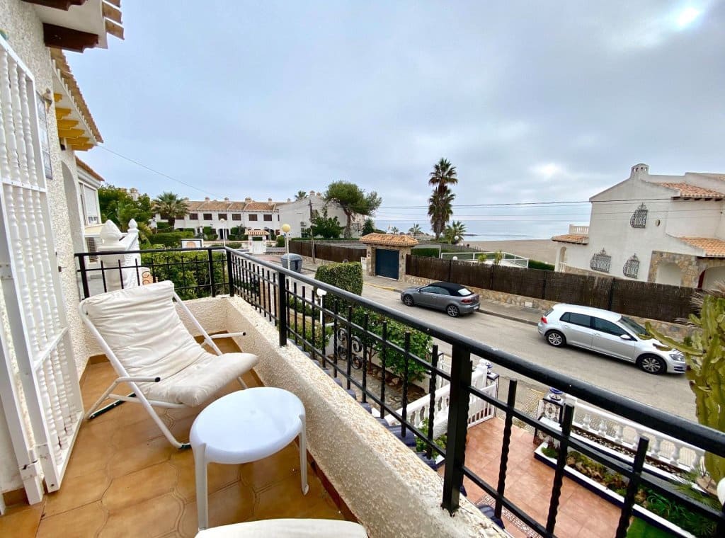 2 quarto Casa em Banda para arrendar em Orihuela - 850 € (Ref: 9115636)