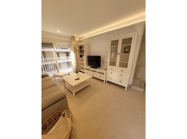 Apartamento de 3 habitaciones en Guardamar Playa, Guardamar del Segura en alquiler - 1.500 € (Ref: 9115637)
