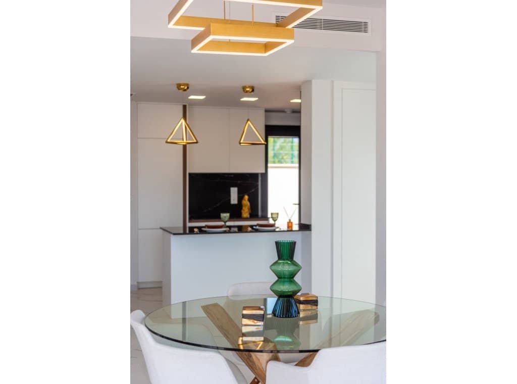 2 soveværelse Bungalow til salg i San Miguel de Salinas med swimmingpool - € 375.000 (Ref: 9124366)