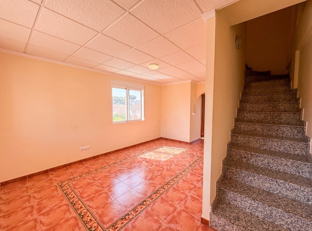 3 bedroom Villa for sale in San Miguel de Salinas with pool - € 235,000 (Ref: 9126395)