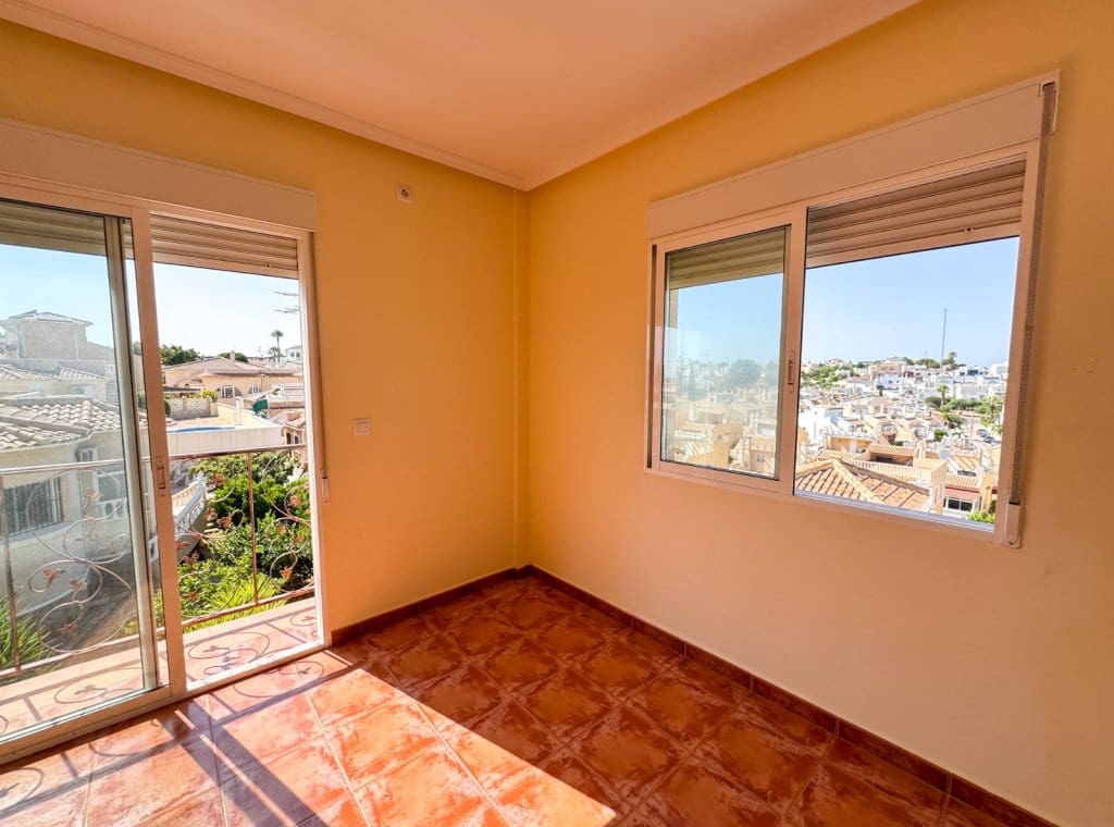 3 bedroom Villa for sale in San Miguel de Salinas with pool - € 235,000 (Ref: 9126395)