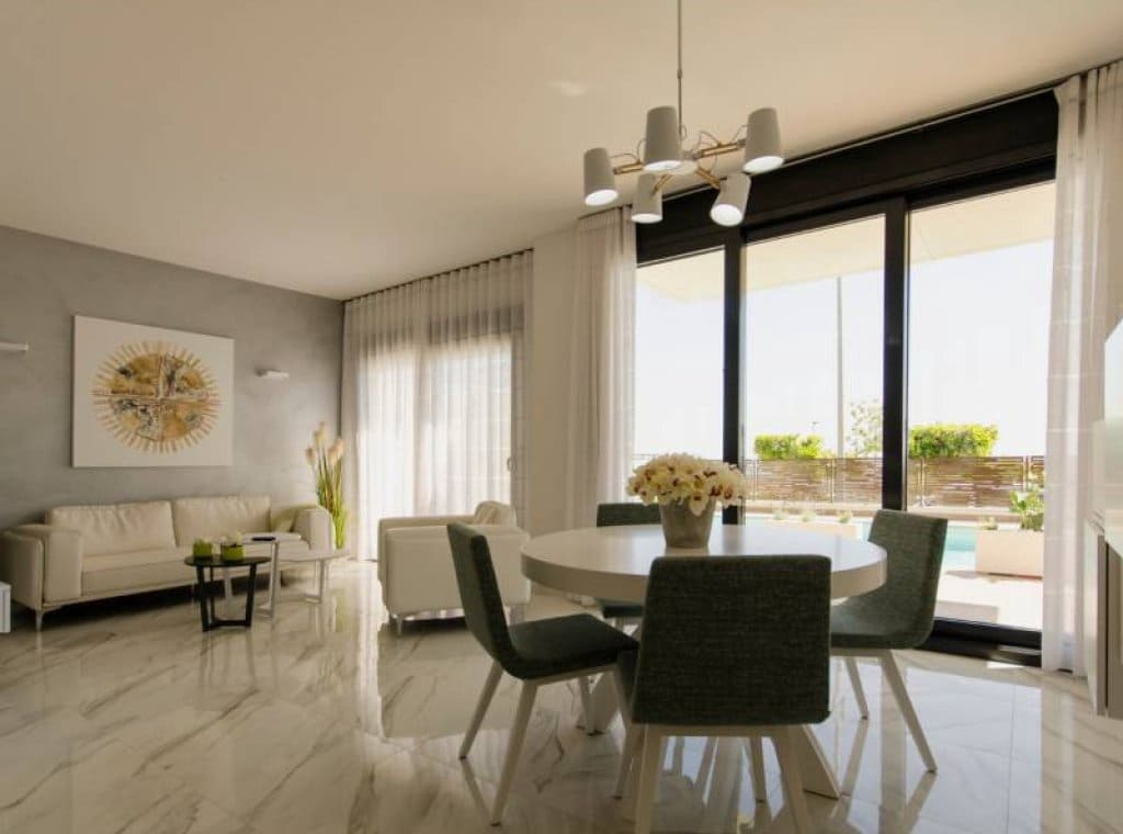 3 soveværelse Villa til salg i Orihuela Costa med swimmingpool garage - € 975.000 (Ref: 9126396)