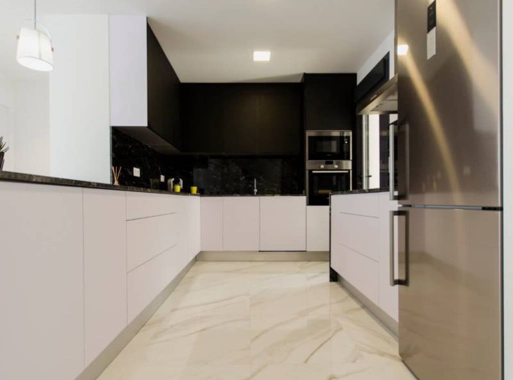 3 soveværelse Villa til salg i Orihuela Costa med swimmingpool garage - € 975.000 (Ref: 9126396)