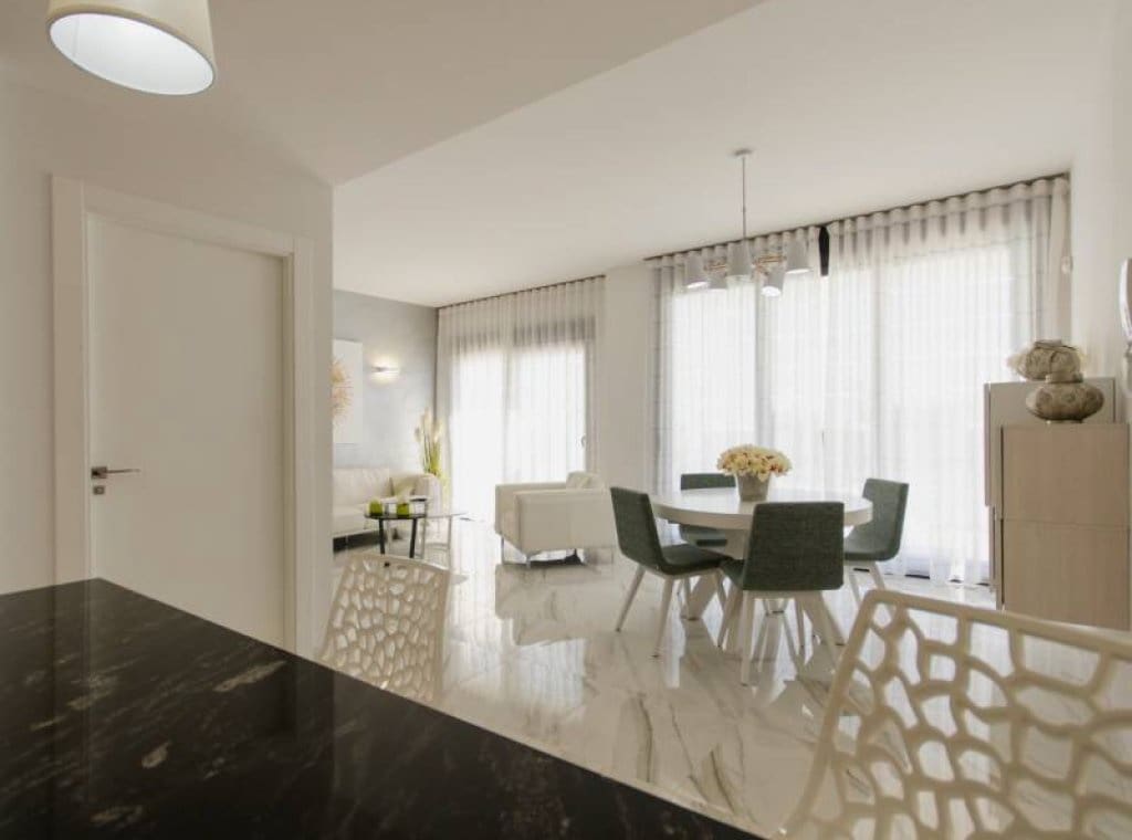 3 soveværelse Villa til salg i Orihuela Costa med swimmingpool garage - € 975.000 (Ref: 9126396)