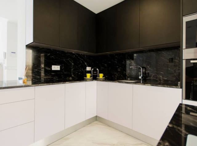 3 soveværelse Villa til salg i Campoamor, Orihuela med swimmingpool garage - € 975.000 (Ref: 9126396)