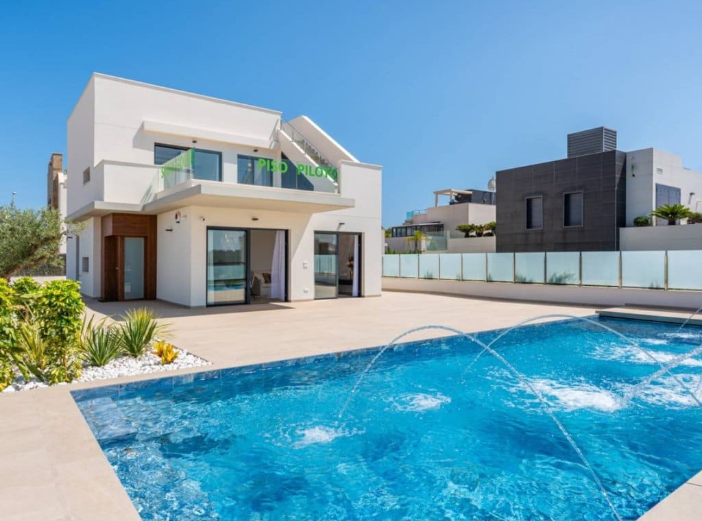 3 soveværelse Villa til salg i Orihuela Costa med swimmingpool garage - € 975.000 (Ref: 9126396)