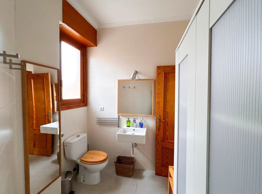 1 bedroom Commercial for rent in San Miguel de Salinas - € 1,000 (Ref: 9126397)