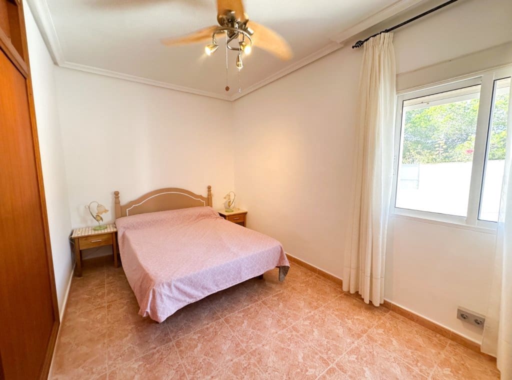 5 sypialnia Willa do wynajęcia w Pinar de Campoverde z basenem garażem - 1 500 € (Ref: 9126400)