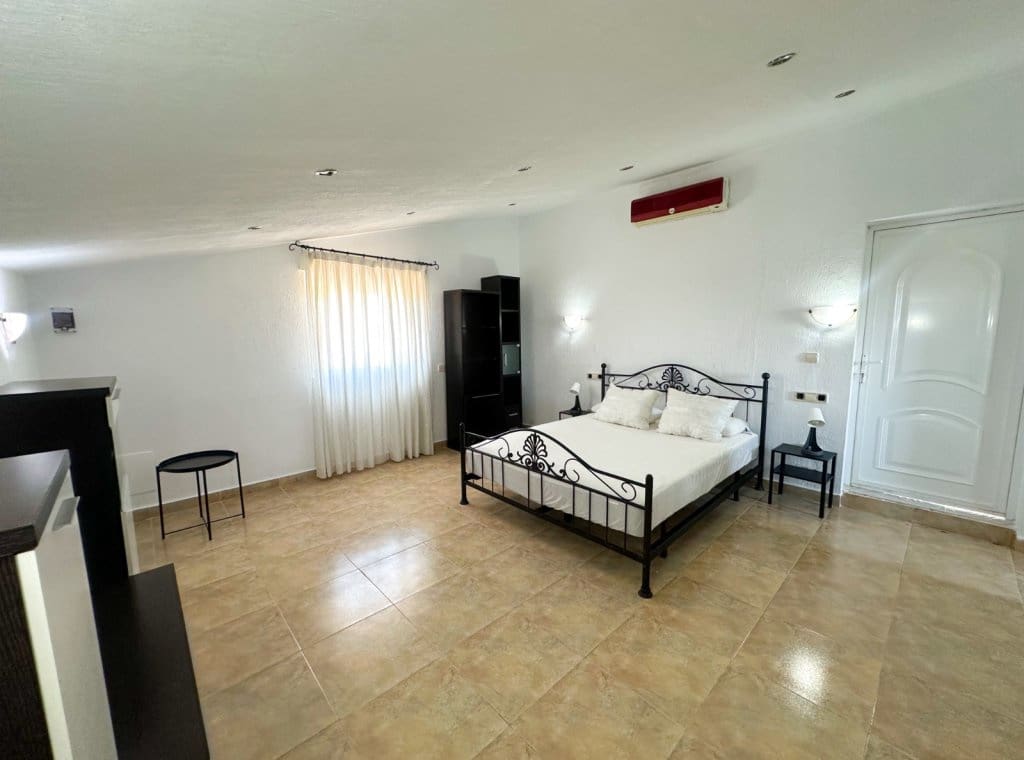5 sypialnia Willa do wynajęcia w Pinar de Campoverde z basenem garażem - 1 500 € (Ref: 9126400)