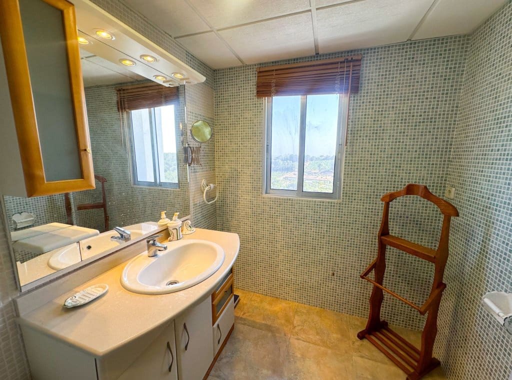 5 sypialnia Willa do wynajęcia w Pinar de Campoverde z basenem garażem - 1 500 € (Ref: 9126400)