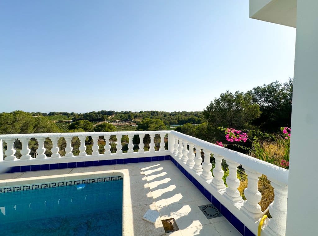 5 sypialnia Willa do wynajęcia w Pinar de Campoverde z basenem garażem - 1 500 € (Ref: 9126400)