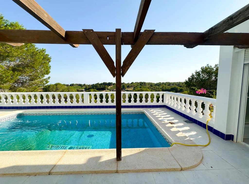 5 sypialnia Willa do wynajęcia w Pinar de Campoverde z basenem garażem - 1 500 € (Ref: 9126400)