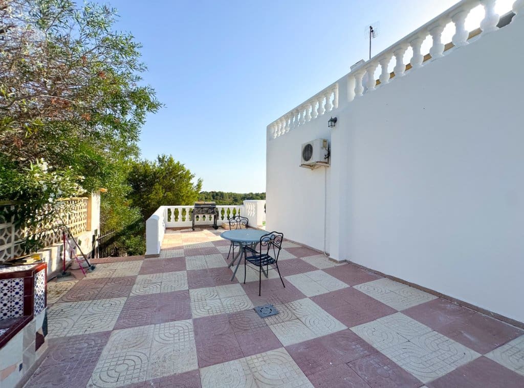 5 sypialnia Willa do wynajęcia w Pinar de Campoverde z basenem garażem - 1 500 € (Ref: 9126400)