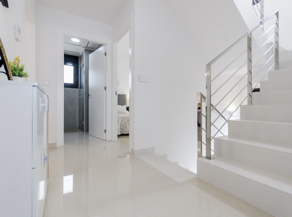 Chalet de 3 habitaciones en San Miguel de Salinas en venta con piscina - 630.000 € (Ref: 9126401)