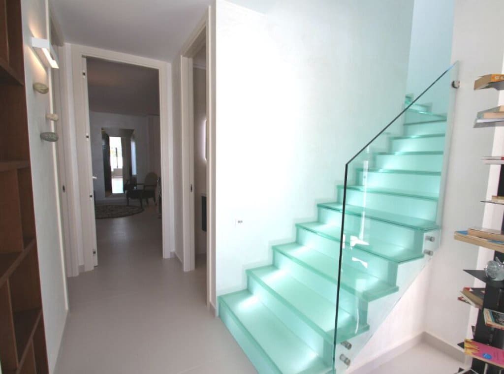 Chalet de 3 habitaciones en San Miguel de Salinas en venta con piscina - 630.000 € (Ref: 9126401)