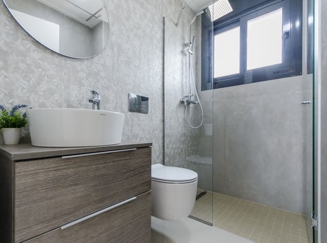 3 soveværelse Villa til salg i San Miguel de Salinas med swimmingpool - € 630.000 (Ref: 9126401)