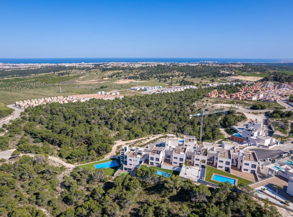 Chalet de 3 habitaciones en San Miguel de Salinas en venta con piscina - 630.000 € (Ref: 9126401)