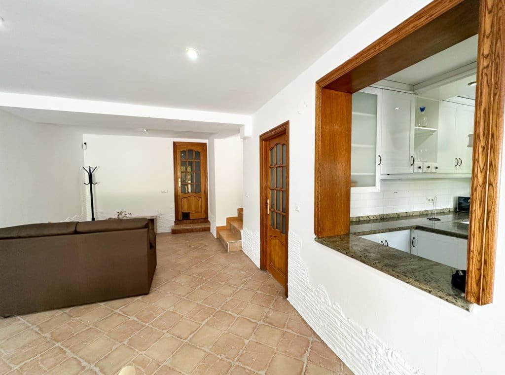 4 sypialnia Willa do wynajęcia w Torrevieja z garażem - 2 000 € (Ref: 9129355)