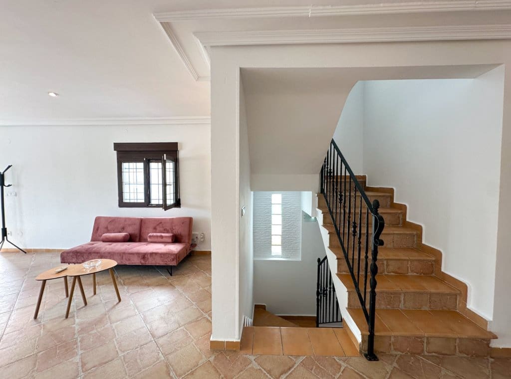 4 sypialnia Willa do wynajęcia w Torrevieja z garażem - 2 000 € (Ref: 9129355)