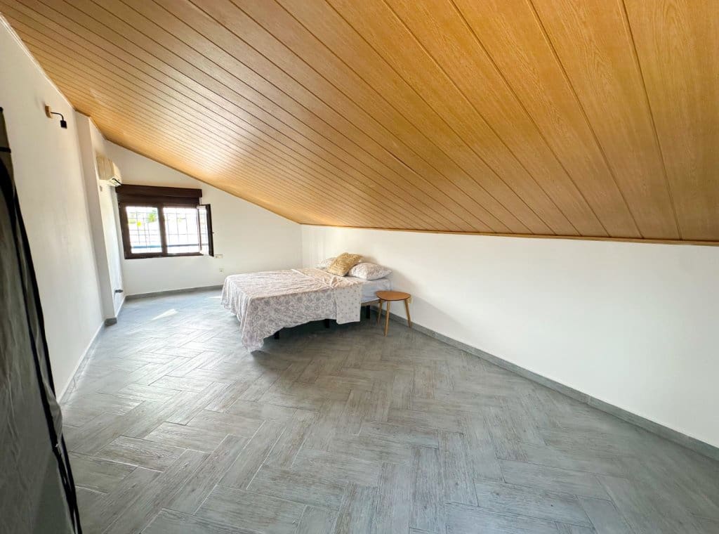 4 sypialnia Willa do wynajęcia w Torrevieja z garażem - 2 000 € (Ref: 9129355)