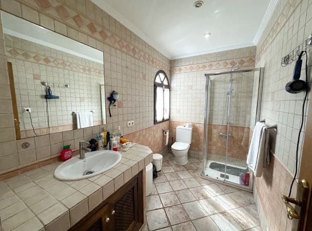 4 quarto Moradia para arrendar em El Chaparral, Torrevieja - 2 000 € (Ref: 9129355)