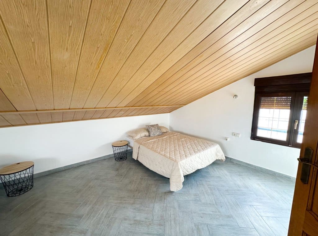 4 sypialnia Willa do wynajęcia w Torrevieja z garażem - 2 000 € (Ref: 9129355)