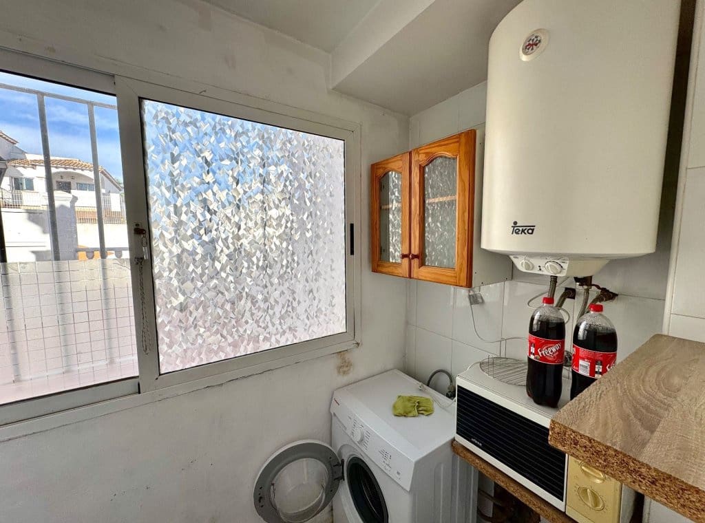 4 sypialnia Willa do wynajęcia w La Zenia z basenem - 1 400 € (Ref: 9131974)