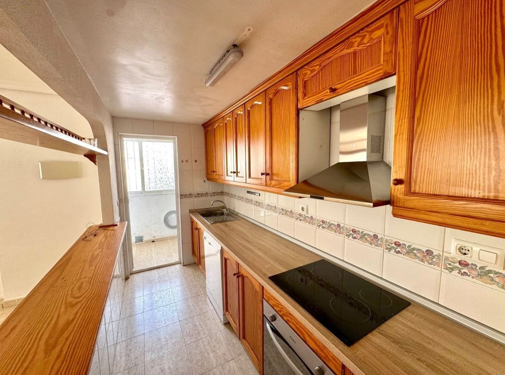 4 sypialnia Willa do wynajęcia w La Zenia z basenem - 1 400 € (Ref: 9131974)