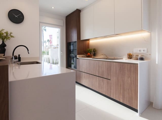 2 quarto Bungalow para venda em Ciudad Quesada, Rojales com piscina garagem - 305 000 € (Ref: 9141160)