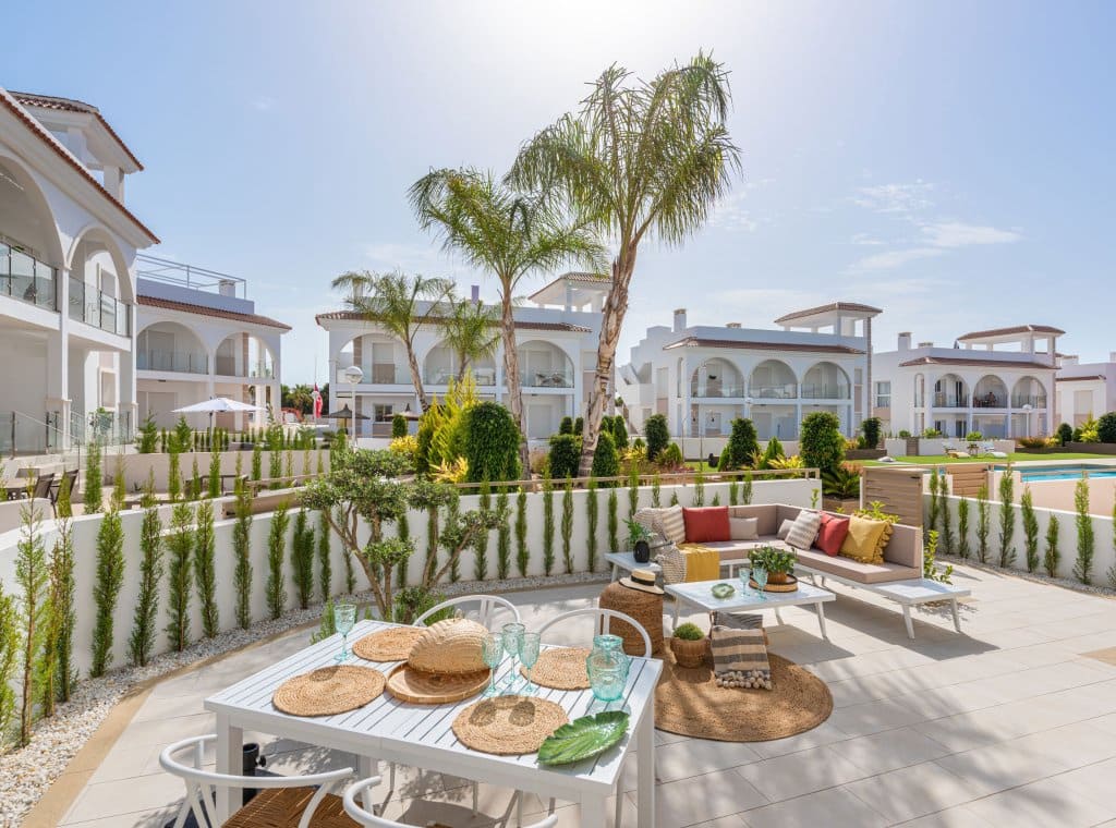 2 quarto Bungalow para venda em Ciudad Quesada com piscina garagem - 305 000 € (Ref: 9141160)