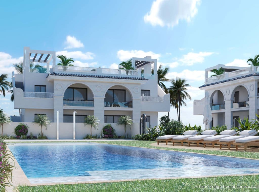 2 quarto Bungalow para venda em Ciudad Quesada com piscina garagem - 305 000 € (Ref: 9141160)